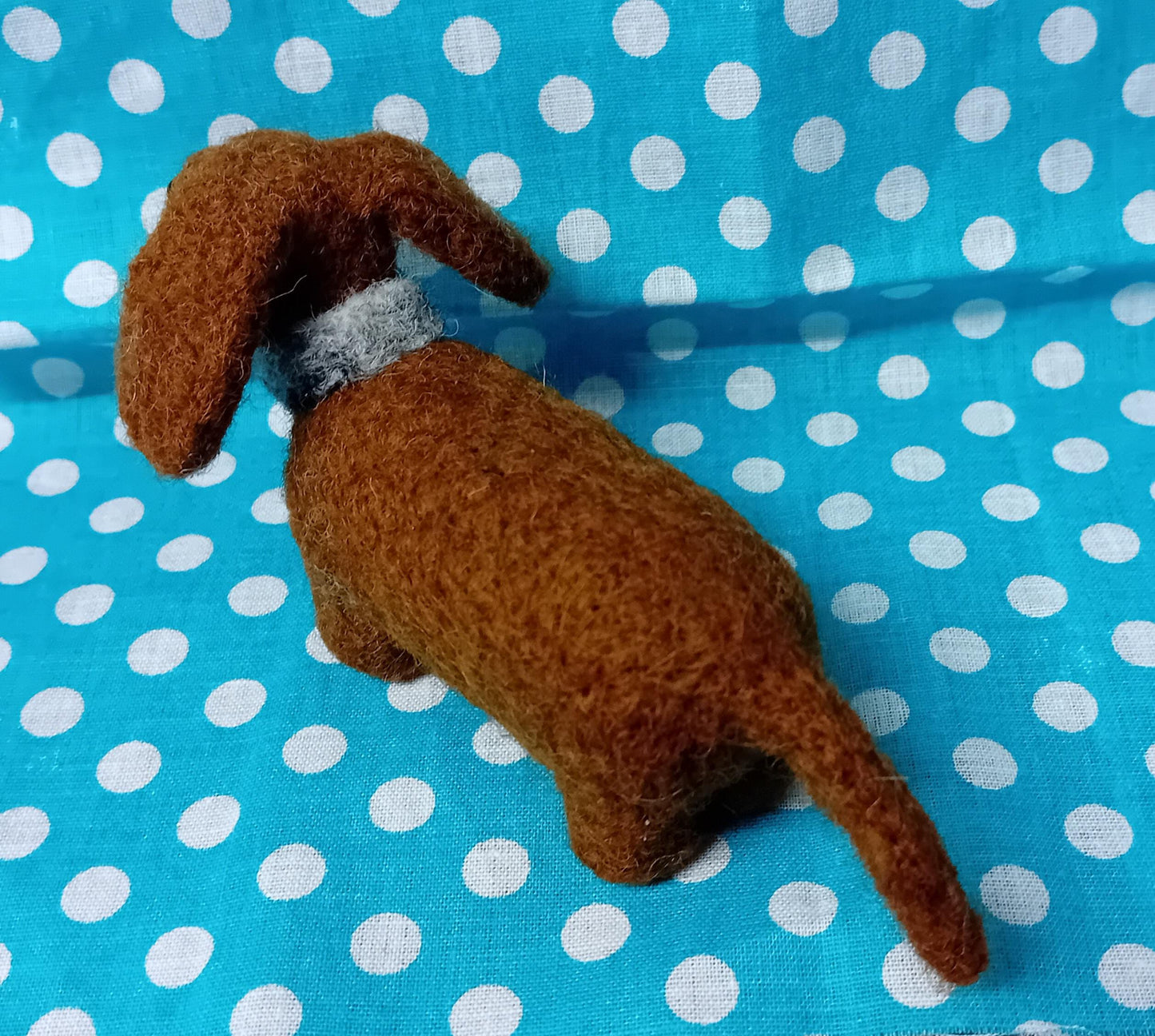 Needlefelt Sausage Dog: Handmade Dachshund Gift