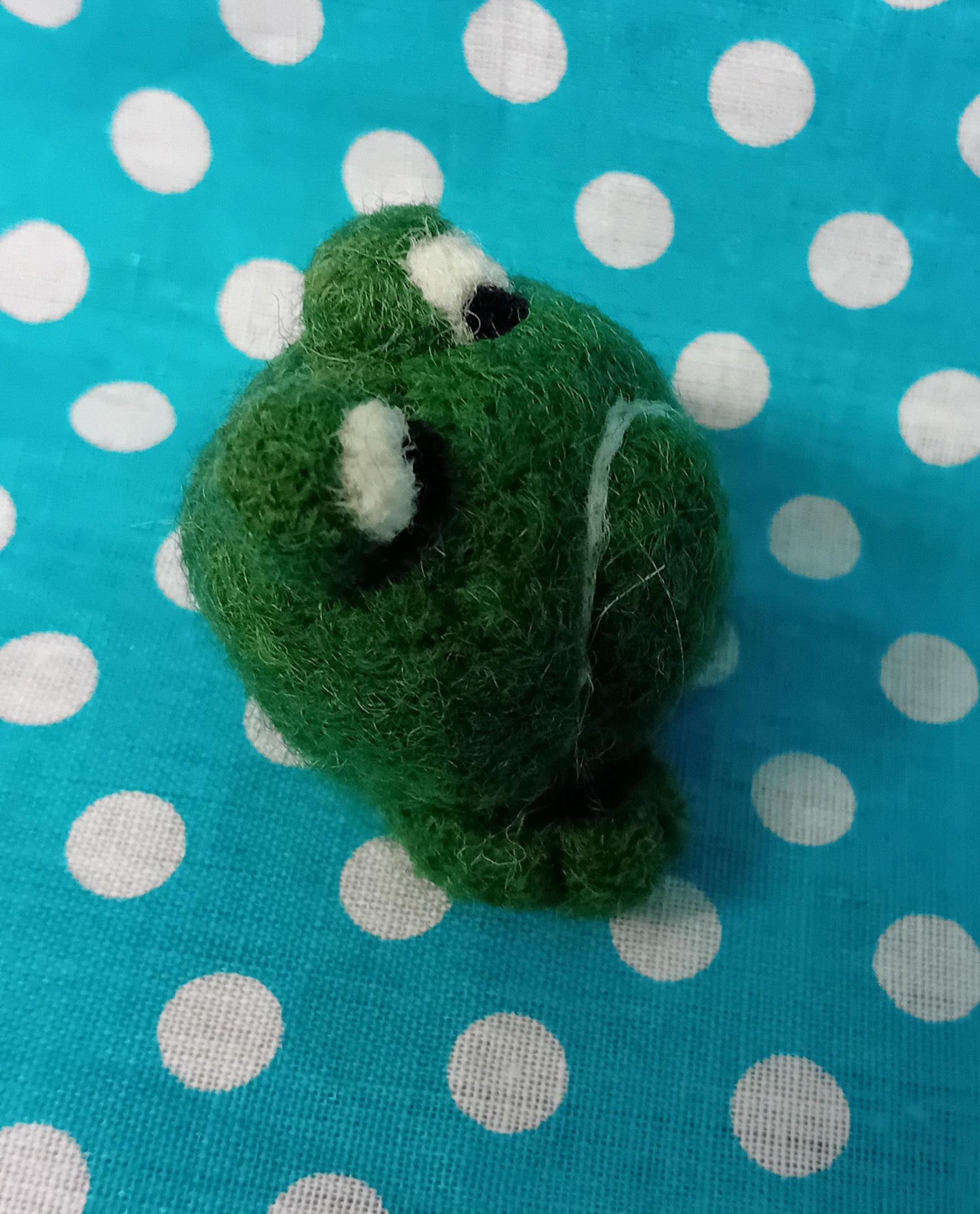 Needlefelt Mini Grumpy Frog: Frog Lover Gift