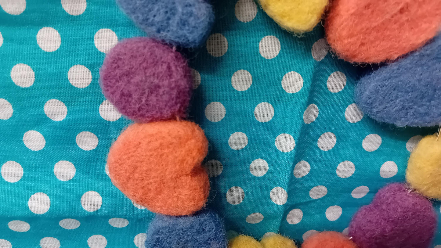 Needlefelt wall hanging decor,hearts pretty decor for home,bedroom living room gifts