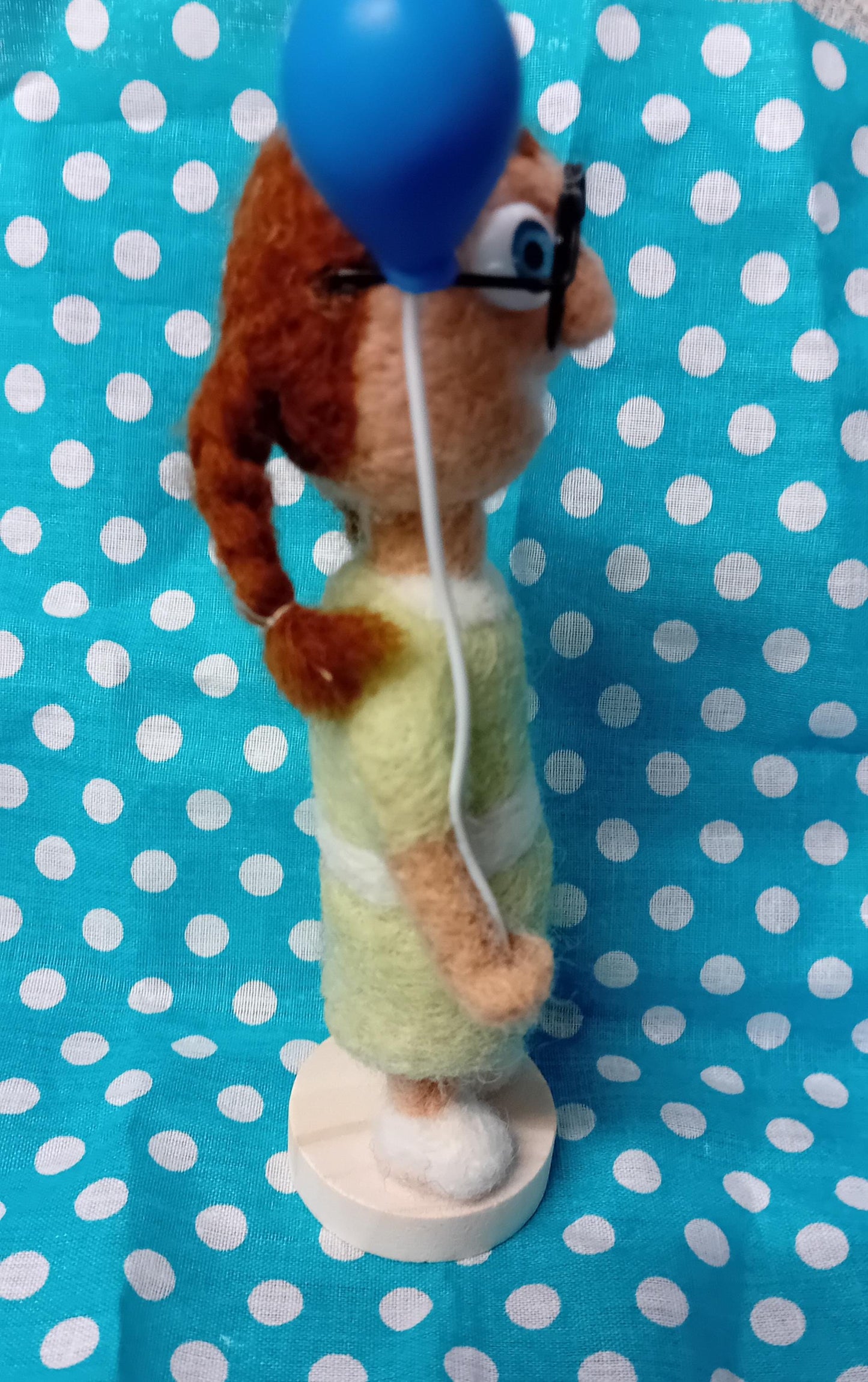Needlefelt girl ,scary girl,balloon girl, birthday gift, gifts for friend mum sister auntie teacher. cute gift cute girl with glasses