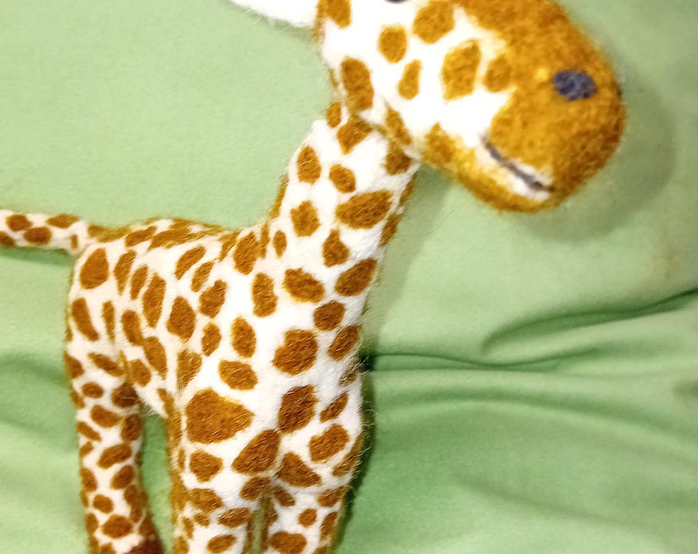 Needlefelt Giraffe: Collectible Zoo Animal Gift