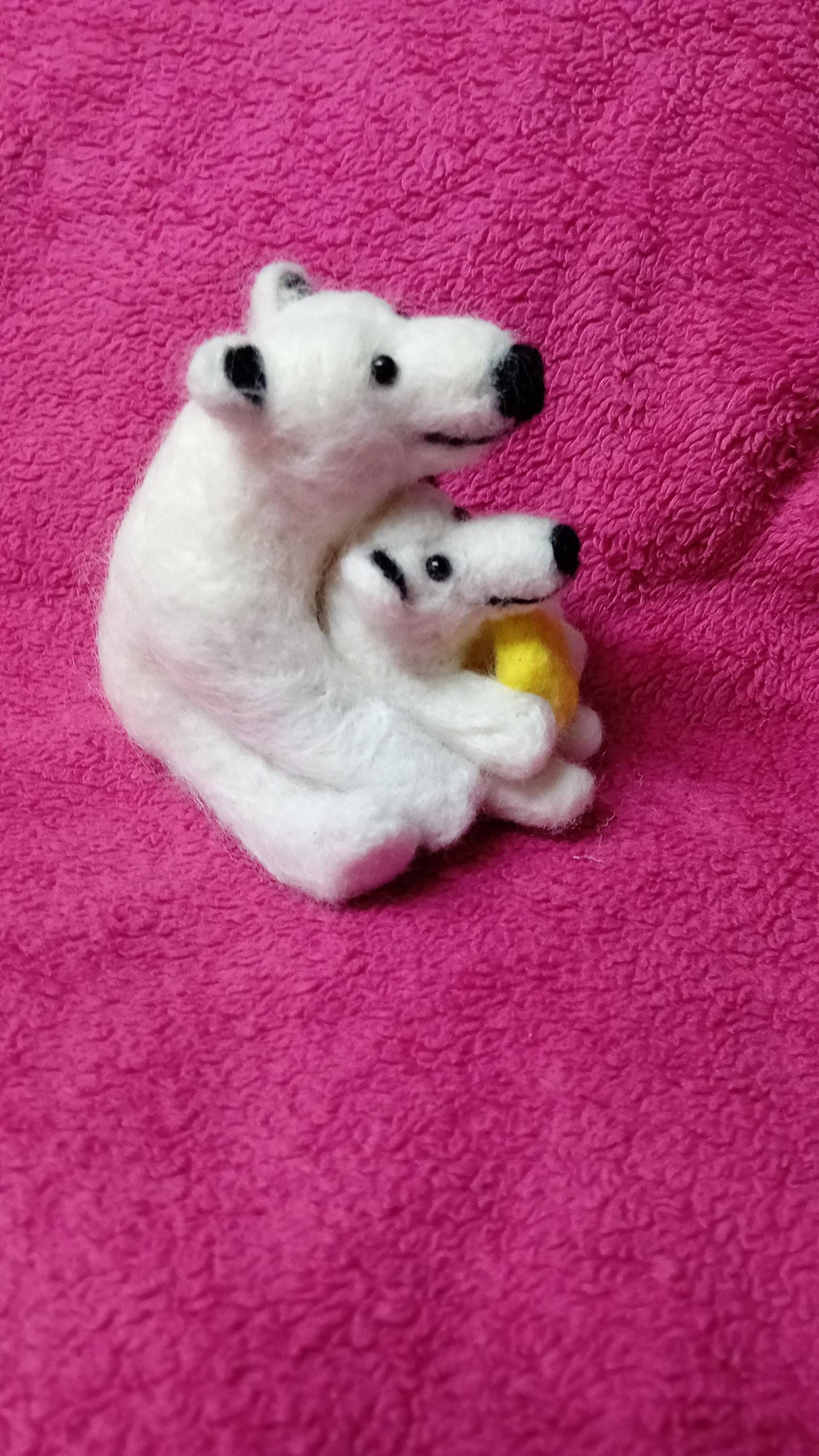Handmade Needle Felt Polar Bear: Wool Animal Sculpture (10x9x11cm)