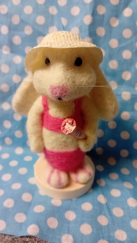 Needlefelt rabbit bunny ,unique gift for mum dad sister auntie friend teacher,summer bunny, rabbit gift bunny gift