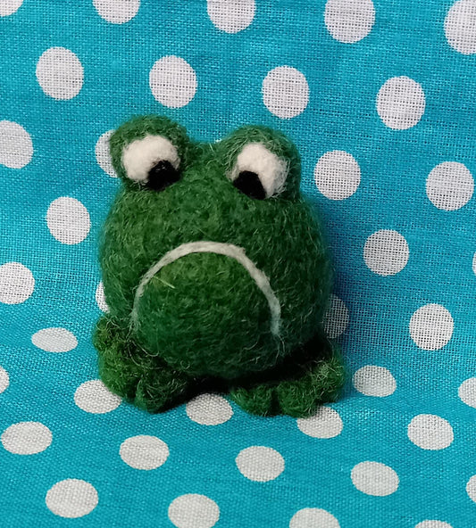 Needlefelt Mini Grumpy Frog: Frog Lover Gift