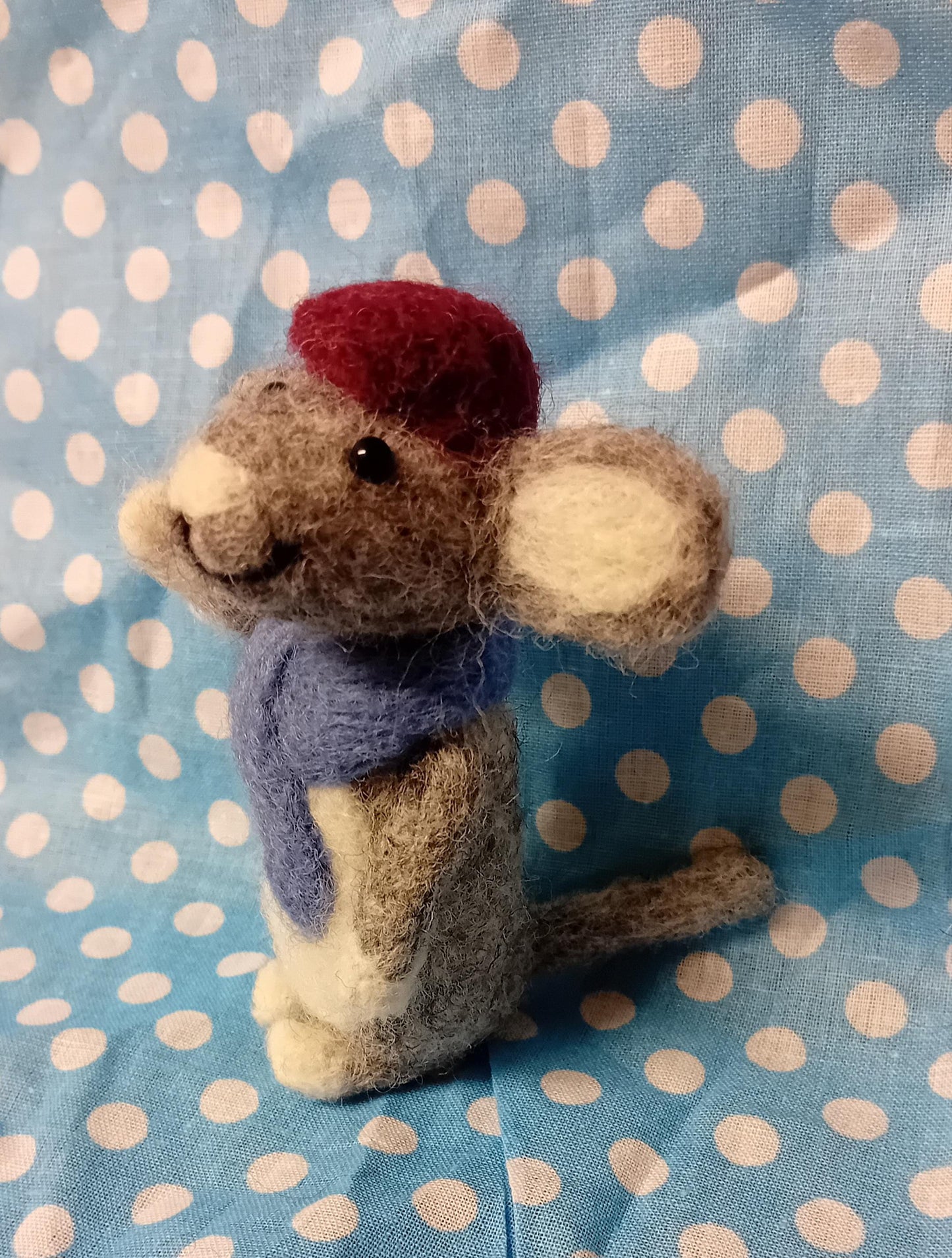 Needlefelt mouse,unique gift for fathers day ,mum dad,nan,grandad uncle auntie teacher sister,mice ,mouse gifts. mini mice