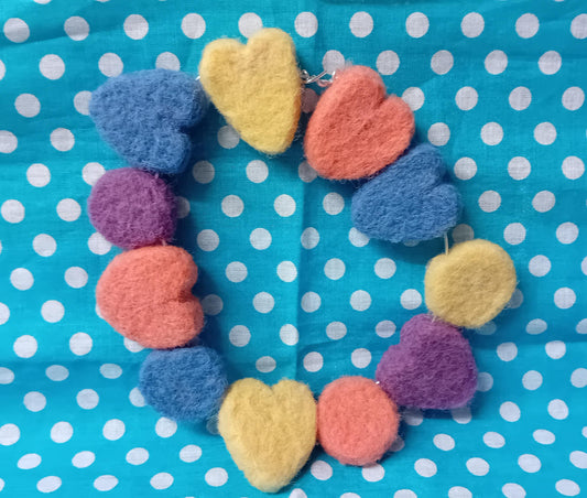 Needlefelt wall hanging decor,hearts pretty decor for home,bedroom living room gifts