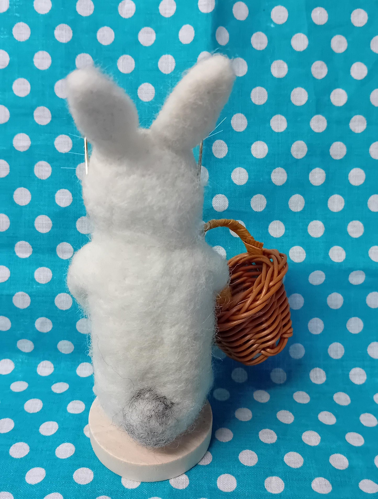 Needlefelt rabbit bunny with basket,bunny gifts rabbit gifts unique gifts for mum dad nan grandad uncle auntie friend