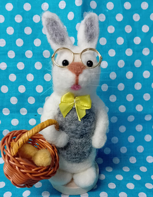 Needlefelt rabbit bunny with basket,bunny gifts rabbit gifts unique gifts for mum dad nan grandad uncle auntie friend