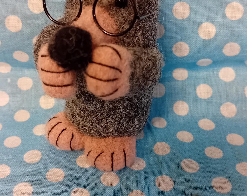Needlefelt Mole: Handmade Wool Animal Gift (7cm)