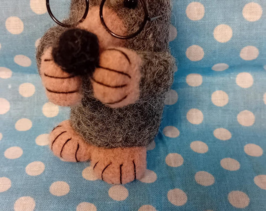 Needlefelt Mole: Handmade Wool Animal Gift (7cm)